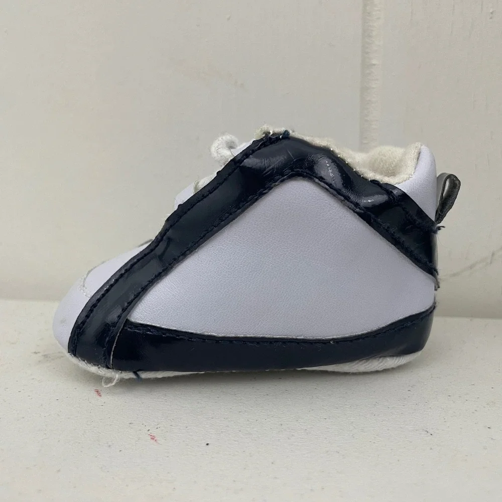 Fila Grant Hill 2 Retro Infant Crib Shoes White Navy 0-6 Months Toddler